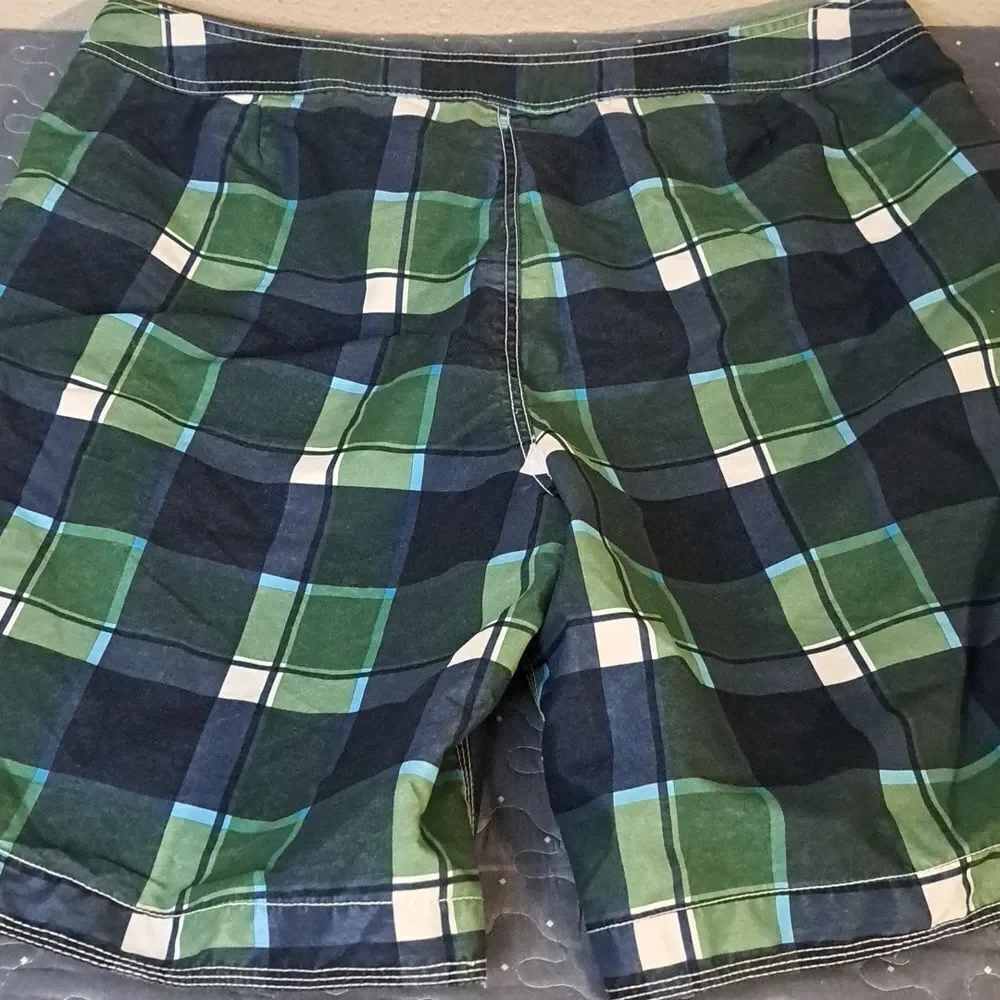 GAP Men's Green Plaid Swim Shorts size XL